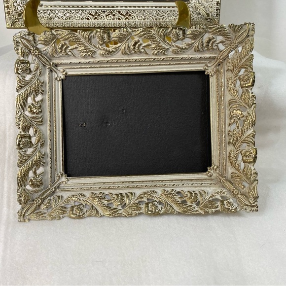 Pair Of 1950’s Gold White Wash Filigree Metal Picture Frames 1 With Glass - Picture 11 of 11